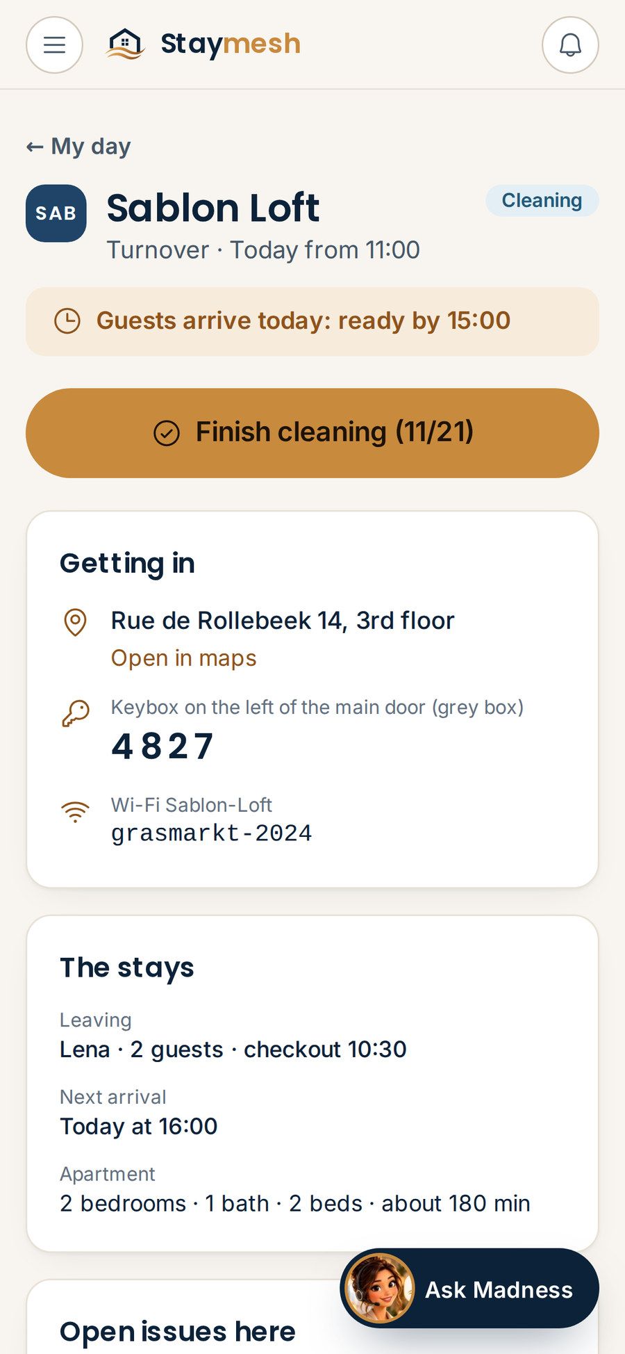 A cleaning job on the phone: address, keybox code, Wi-Fi and the stays around it